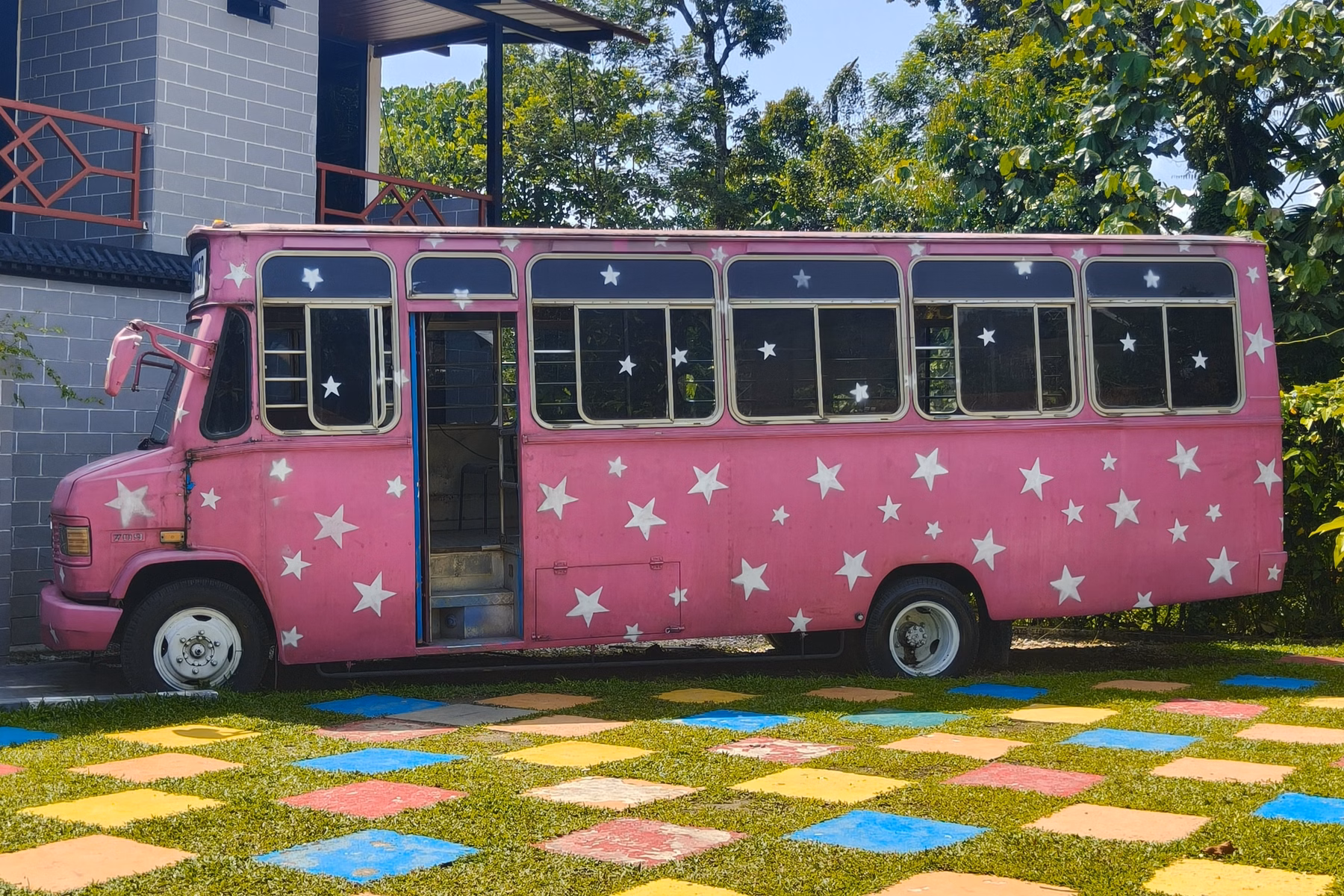 Zahara Garden - Image 1